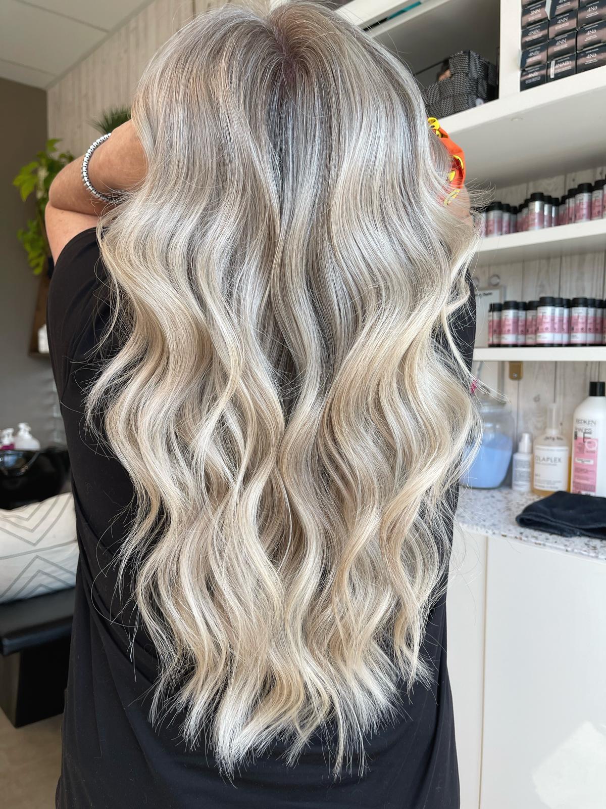 Bright Blondes